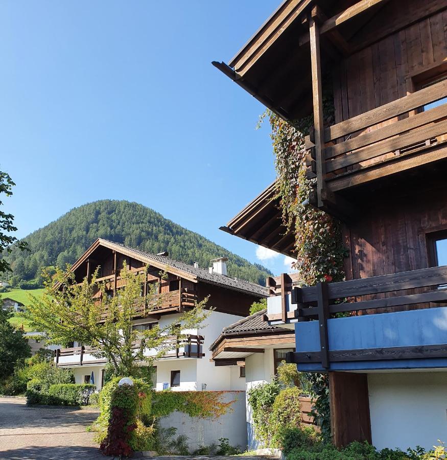 Residence Silvester Racines Exterior foto